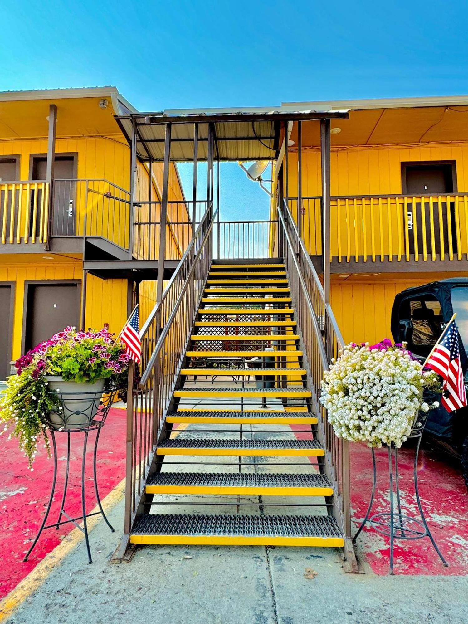 Americas Best Value Inn 살몬 외부 사진